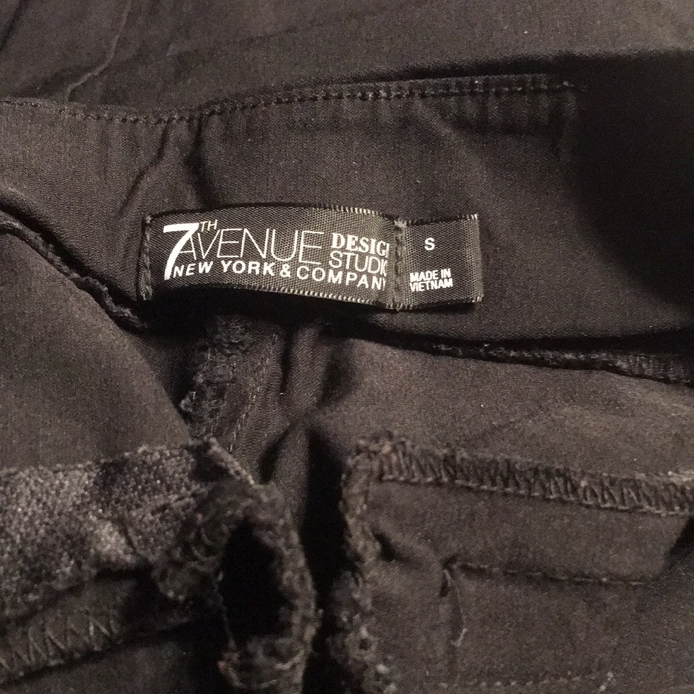 NY & COMPANY |  PULL ON  STRETCHY BLACK STRAIGHT LEG PANTS| SIZE S